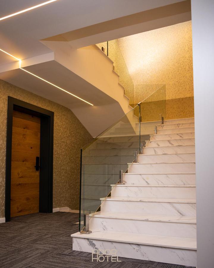 Ador Hotel North Mitrovica Exterior foto